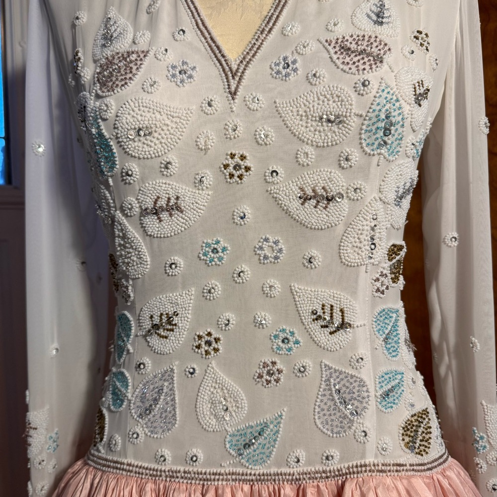 Victoria Royal Ltd Pink and White Prom Dress - Picture 3 of 13